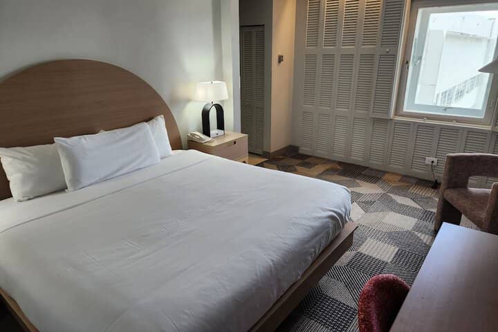 Room 3 of 22